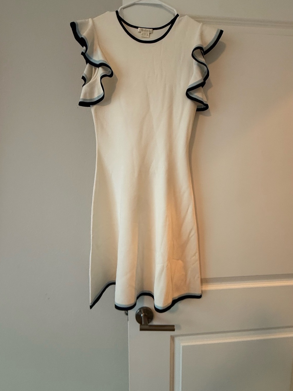 Shoshanna Knit Mini Dress White with Navy Ruffle Sleeve Contrast Trim❤️ - Picture 6 of 9